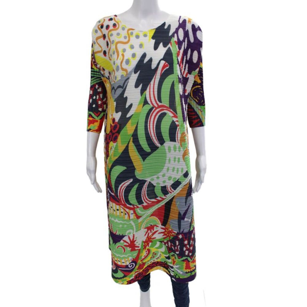 Designer Women Shift Dress Multi-Color Graphic Round Neck 3/4 Sleeve Size M